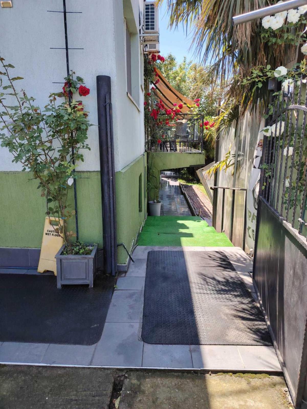 Aheloy Apartments ภายนอก รูปภาพ