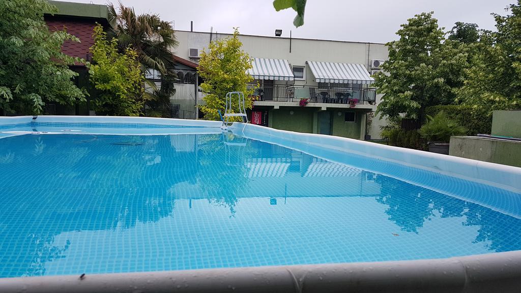 Aheloy Apartments ภายนอก รูปภาพ